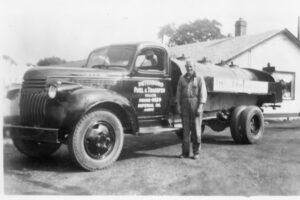 Kelly's Fuel Truck circa-1940's-50's (2)